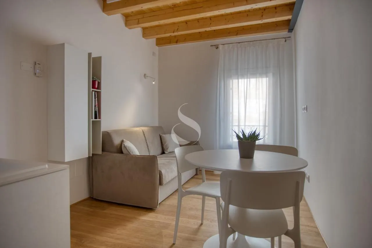 Ca' Dei Battuti Apartments Treviso 0*,  Italien